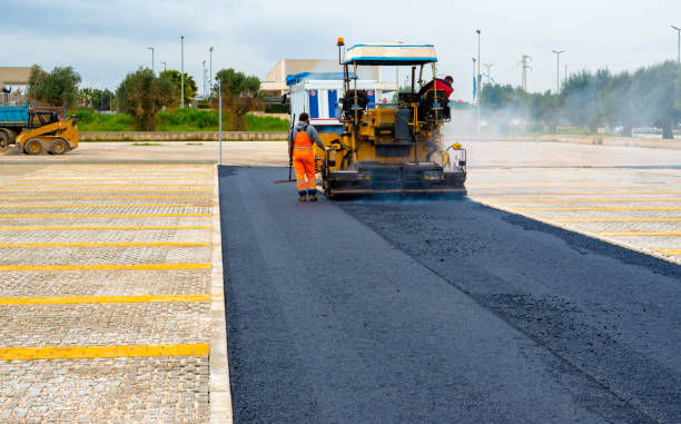 Best Asphalt Driveway Installation  in Jennings, MO